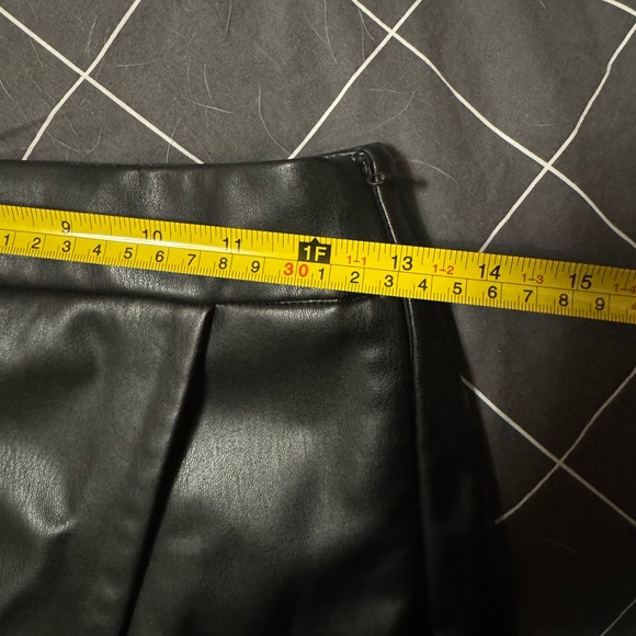 Faux leather Dynamite Skort - Picture 3 of 3